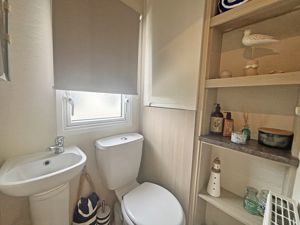 WC- click for photo gallery